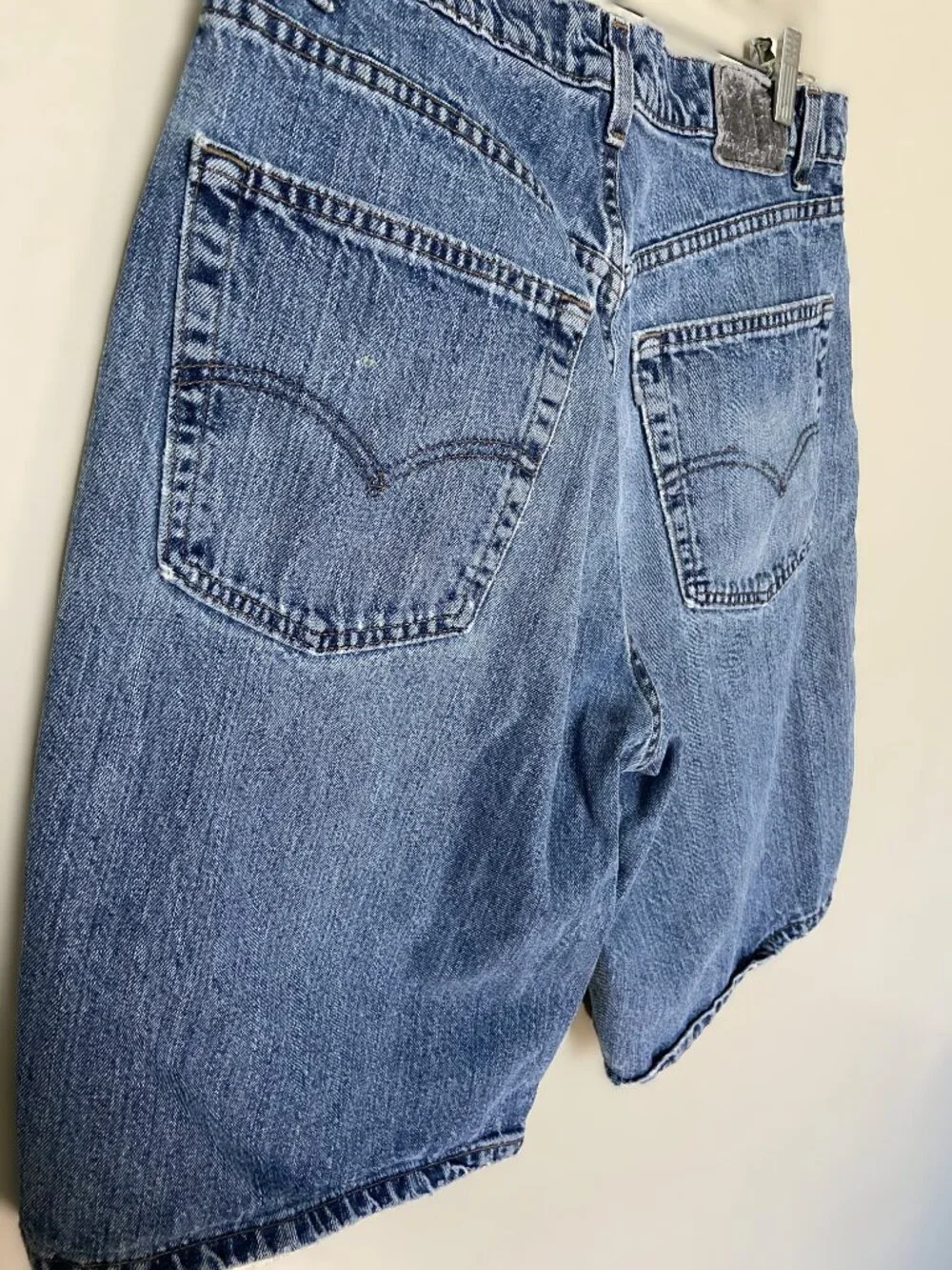 Levis levi’s silver